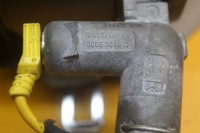 фото thumb №12, Pas безопасности правый перед передний jaguar xj 308 33014312