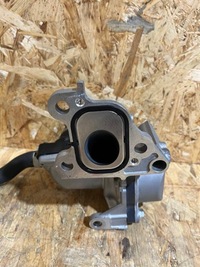 фото thumb №5, Насос wody + термостат провода toyota yaris cross 23r nówka 0810g89050101