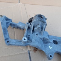 фото thumb №11, Range rover evoque sd4 2.2d кронштейн генератора bj32-10039-ab