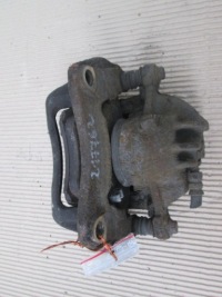 фото thumb №1, Volvo v40 s40 1.8 2000r супорт перед правий