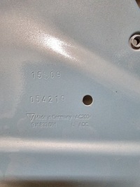 фото thumb №7, Ліва двері задні задня 9j1833051 porsche taycan