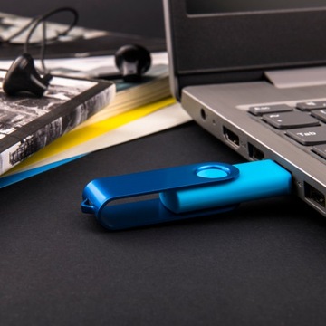различные цвета НАКОПИТЕЛЬ 2 ГБ USB 2.0 FLASH TWISTER