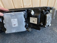 фото thumb №6, Лампа права vw touareg 761 комплектна