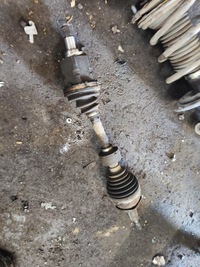 фото thumb №1, Toyota avensis t27 2.2 d-cat піввісь ліва перед передня коротка автомат