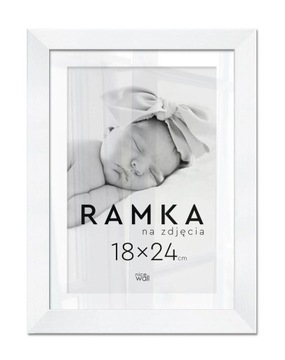 Белая фоторамка 18х24 см. Фоторамка