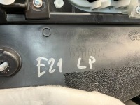 фото thumb №13, Corolla e21 обшивка обивка дверь передних левый перед кожа led