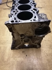 фото thumb №5, Блок двигуна vw golf v passat b6 audi a3 r06d023a