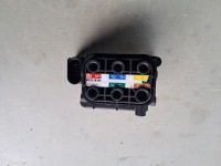 фото thumb №1, Клапан розподільник підвіска airmatic mercedes s w222 13- a0993200058