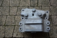 фото thumb №1, Кронштейн подушка коробки vw jetta 1k0199555cf