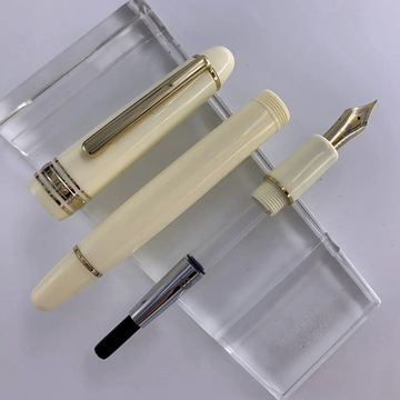 Перьевая ручка Yong Sheng 628 с пером #26 Iridium EF F. Завинчивающаяся крышка. Чернила из смолы.