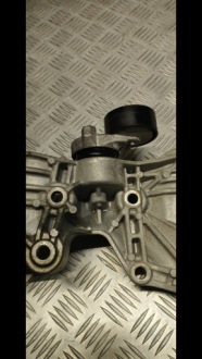 Купить Mercedes w177 кронштейн генератора 117105989r, фото thumb