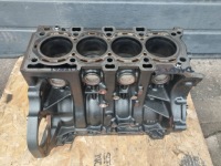 Блок двигателя низ  поршни ssangyong tivoli 1.6d e-xdi d16dtf Недорого, фото thumb