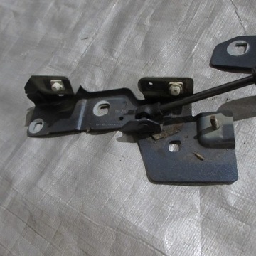 фото thumb №3, Петля капота передній renault zoe 12-19 рік