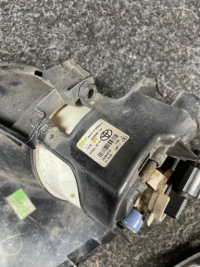 Toyota avensis t27 рестайлинг  фары противотуманные заглушки комплект 81210-02110 Цена, фото thumb