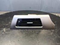 фото thumb №1, Bmw e90 e91 - решётка обдув левая 6922633