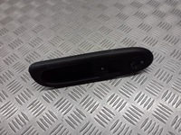 фото thumb №1, Панель скло правий перед renault clio ii 8200084005