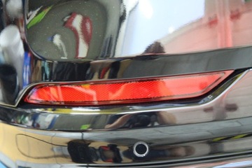 фото thumb №16, Premium mustang mach e 2021- отражатель бампера зад правая+ левая накладка 21-