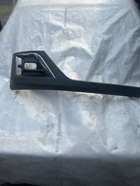 фото thumb №1, Молдинг решётка бампера левая renault trafic iv 261a39991r