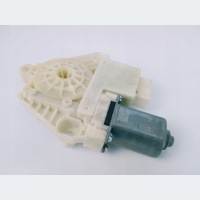 фото thumb №1, Двигатель стекло volkswagen оригинальный номер 5q4959811a