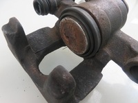 фото thumb №10, Суппорт правый задняя renault master iii 2.3 dci