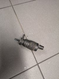 фото thumb №1, Помпа омывателя audi a8 d3 3d0955681