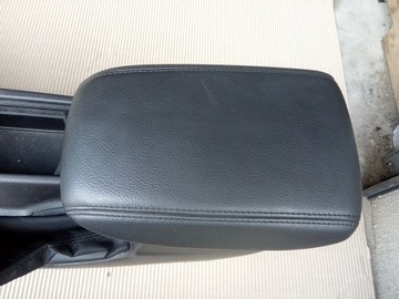 FORD FOCUS MK3 LIFT 15-18- Комплект туннеля подлокотников.