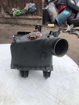 фото thumb №5, Корпус фильтра воздуха audi a4 b5 2.6 v6 078133837l