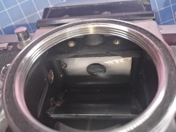 корпус старого фотоаппарата SLR EDIXA WIRGIN