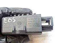 фото thumb №15, Volkswagen eos 2010 перед сторона левая модуль / реле подогрева сиденье