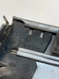 Левая молдинг вертикальная передней стекло mercedes-benz sl r129 a1296982330 с Разборки, фото thumb