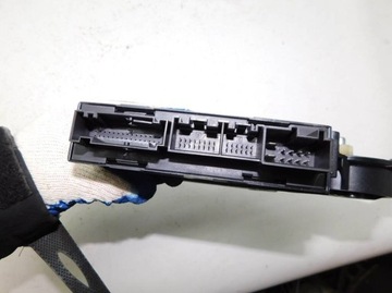 фото thumb №9, Porsche cayenne i 03-10 двигунчик скла правий зад