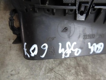 фото thumb №8, Ґрати повітропровід панель меню комп'ютера peugeot 607