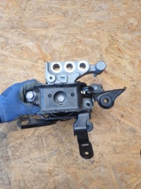 фото thumb №5, Toyota rav4 v кронштейн подушка двигателя 2.5 гибрид r3