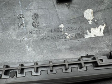 фото thumb №12, Land rover defender 2 ii l663 20r- планка стёкла лобовой l8b2-02a52