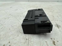 фото thumb №6, Volkswagen golf viii 2023 засіб гніздо / з'єднувач usb