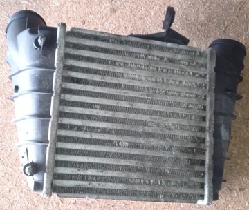 фото thumb №1, Радиаторов интеркулер 6q0145804g audi