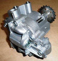 фото thumb №3, Насос масла renault master iii 2.3 dci 150009761r