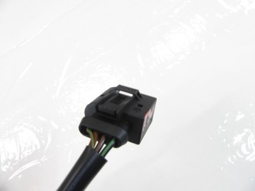 фото thumb №10, Штекер разъём двигатель дворник bmw e60 e61 e70 e81 e87 e90 e91 4 контакты