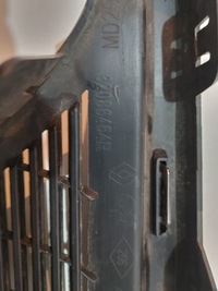 фото thumb №3, Решётка бампера правый перед renault scenic iv 4 хром