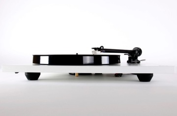 Rega Planar 1 Plus (Матовый белый) / P1 Plus — 2021 г.