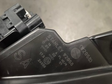 фото thumb №8, Suzuki swift mk8 комплект лампа