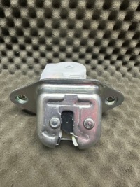 фото thumb №1, 63032fg101 замок кришки багажника subaru