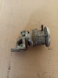фото thumb №1, Audi a4 b6 00- 2.4 v6 клапан egr 078131102