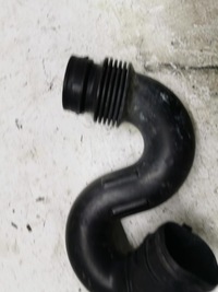 фото thumb №4, Труба воздуха renault clio iv 0.9 tce 165001258r