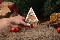 Рождественская подарочная корзина с пряничным чаем