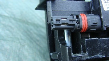 фото thumb №10, Ручка замок дверь правый зад bmw f10 f11 4 pin 7175650 10 7229460