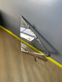 Opel commodore a купе rekord c стекло передняя правый  откидная #1071 Недорого, фото thumb