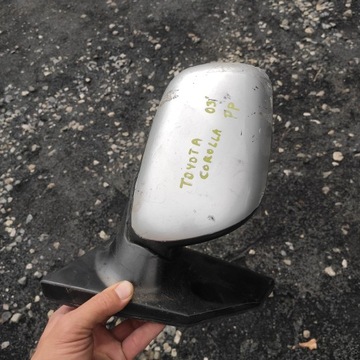 фото thumb №1, Дзеркало праві toyota corolla