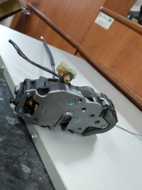 фото thumb №1, Замок дверь левый перед opel insignia a 13503781