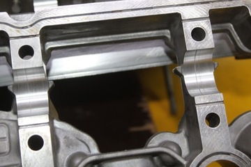 фото thumb №9, Головка vw audi 1.8 2.0 tfsi 06h103373j 06h103475h